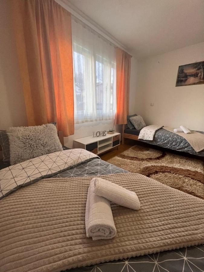 Vito Apartments Яйце Екстер'єр фото